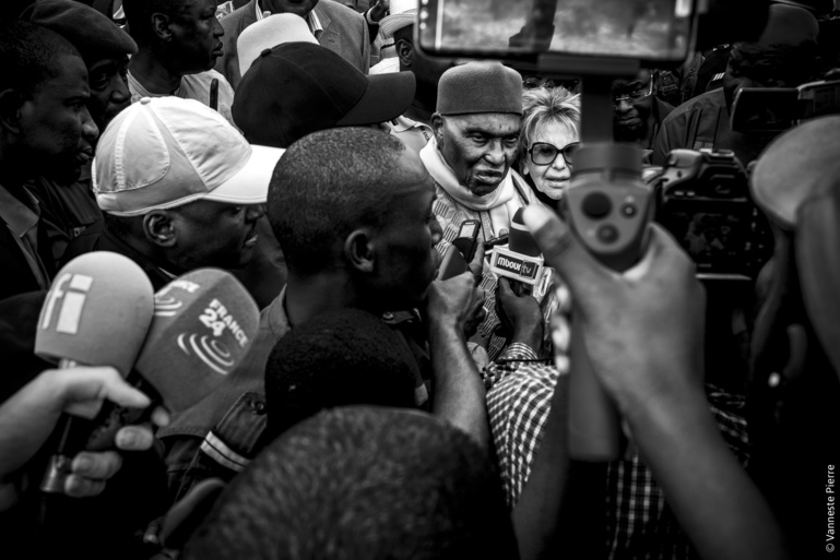 Vieil irresponsable, on ne vous laissera pas brûler ce pays...sans votre fils Vieil irresponsable, on ne vous laissera pas brûler ce pays...sans votre fils