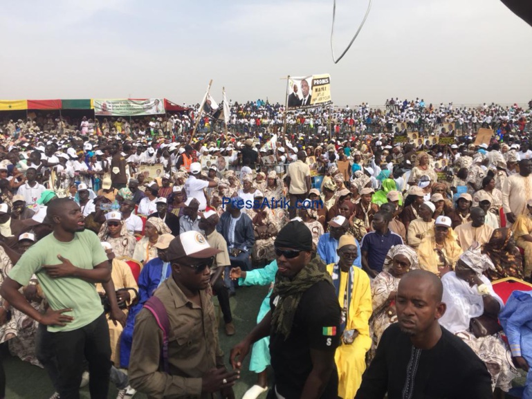 Campagne 2019 à Mbour : Macky Sall promet de faire rayonner le département si… Campagne 2019 à Mbour : Macky Sall promet de faire rayonner le département si…