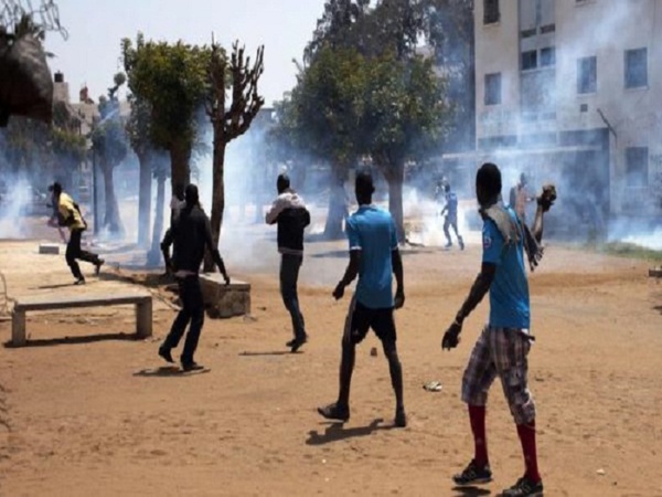 ​Violence à Bambey : des blessés et une trentaine de personnes arrêtées...les cours suspendus jusqu’à nouvel ordre