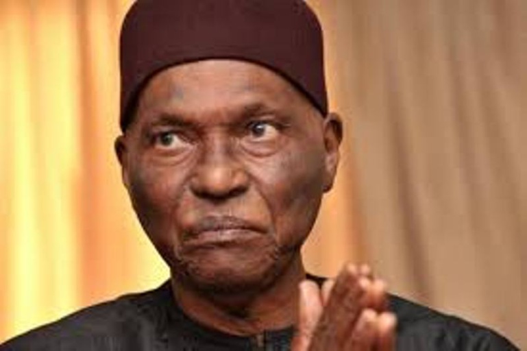 Wade rabroue Omar Sarr: "Si tu es pressé, vas-y et ne me coupe pas"...avant de ...