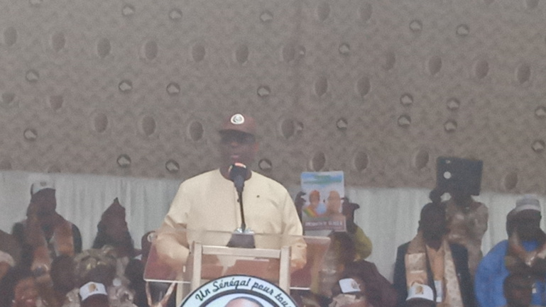 Macky Sall aux femmes de Niarry Tally: «Vous êtes comme Marième Faye Sall» Macky Sall aux femmes de Niarry Tally: «Vous êtes comme Marième Faye Sall»
