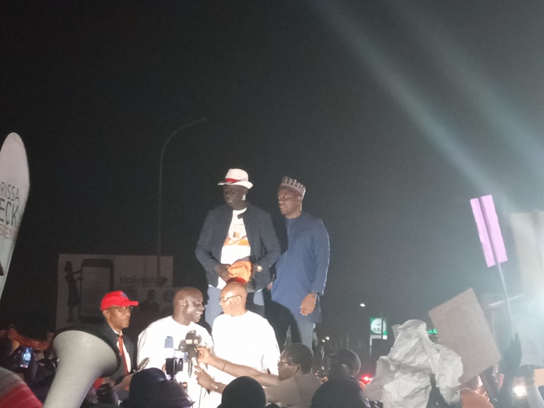 A Guediawaye, Idrissa Seck demande aux populations d'aider Macky à faire ses valises après sa sieste du 24 février A Guediawaye, Idrissa Seck demande aux populations d'aider Macky à faire ses valises après sa sieste du 24 février