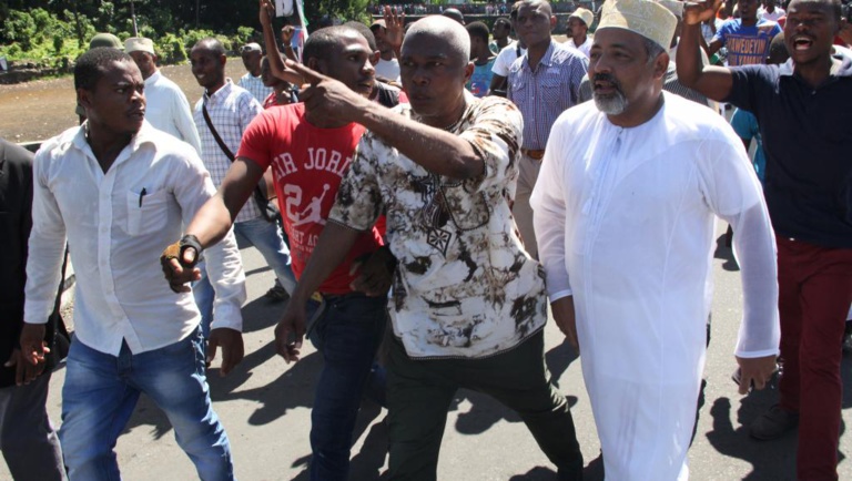 Mayotte: la visite d'un candidat à la présidentielle comorienne fait polémique