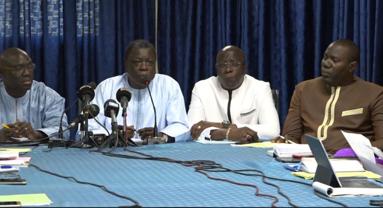 "Idrissa Seck a reconnu implicitement la victoire de Macky", selon les avocats de ce dernier "Idrissa Seck a reconnu implicitement la victoire de Macky", selon les avocats de ce dernier