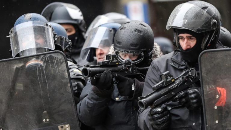 «Gilets jaunes»: l'ONU demande une enquête sur «l'usage excessif de la force» «Gilets jaunes»: l'ONU demande une enquête sur «l'usage excessif de la force»