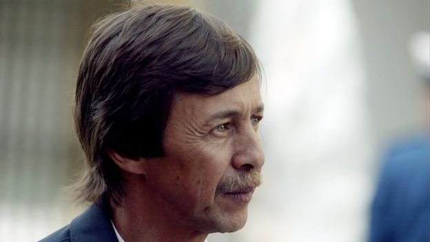 Comment un président isolé du monde dirige l'Algérie