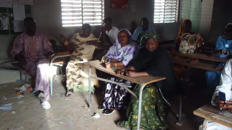 VIDEOS & PHOTOS: Les 3millions du PDS sèment la discorde à Golf Sud, le député Fatou Aïdara vilipendée