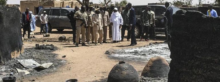 Massacre d'un village peul au Mali : le bilan s'alourdit à 160 morts Massacre d'un village peul au Mali : le bilan s'alourdit à 160 morts