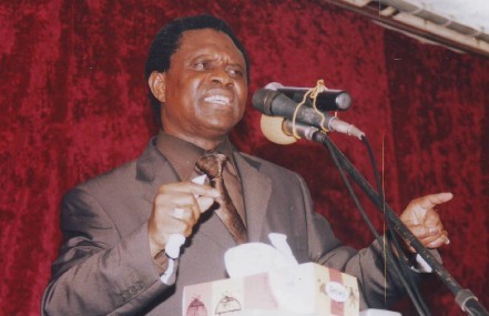 Kara à Wade : "la meilleure démarche à adopter avec un vieux singe, c’est (…) "