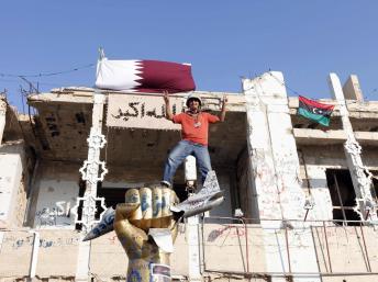 A Tripoli, les soldats pro-Kadhafi résistent aux rebelles
