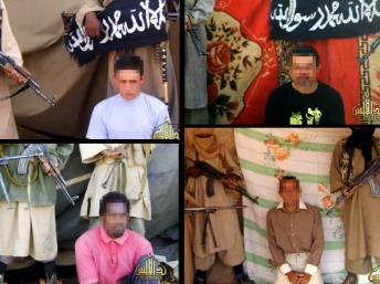 Les quatre otages français aux mains d'Aqmi dans une vidéo diffusée le 26 avril 2011.