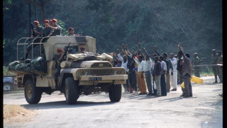 Paul Quilès: «La France a apporté une aide au gouvernement rwandais» en 1994 Paul Quilès: «La France a apporté une aide au gouvernement rwandais» en 1994