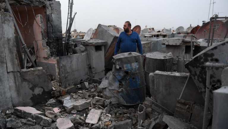 Syrie: une dizaine de morts dans le pilonnage d'Alep par les jihadistes Syrie: une dizaine de morts dans le pilonnage d'Alep par les jihadistes