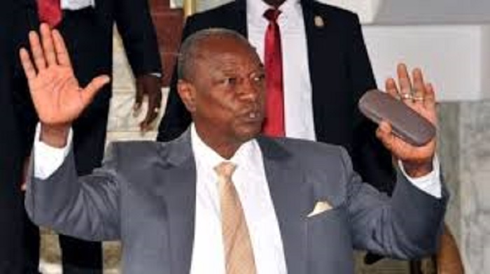 Fraude supposée de joueurs guinéens: Le président Alpha Condé et son ministre des Sports s'en mêlent