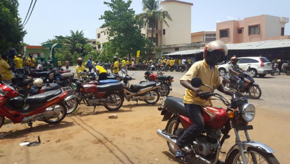 Au Bénin, les taxis divisés sur la tenue du scrutin Au Bénin, les taxis divisés sur la tenue du scrutin