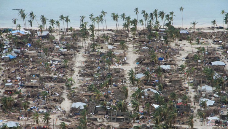 Mozambique: cinq morts et des villages rasés par le cyclone Kenneth Mozambique: cinq morts et des villages rasés par le cyclone Kenneth