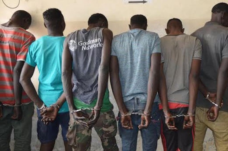 Agression et vol de bétail à main armée : 6 individus arrêtés par la brigade de gendarmerie de Nguekhokh Agression et vol de bétail à main armée : 6 individus arrêtés par la brigade de gendarmerie de Nguekhokh