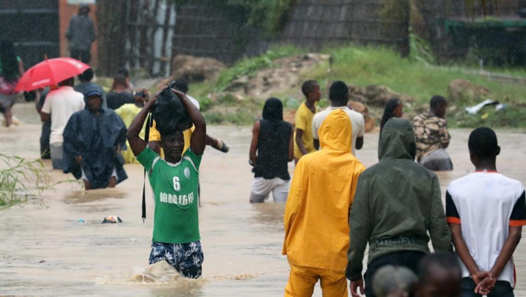 Le bilan du cyclone Kenneth au Mozambique passe à 38 morts Le bilan du cyclone Kenneth au Mozambique passe à 38 morts