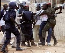 Navétane-Affrontements: Les policiers tirent sur deux jeunes et blessent une dizaine à Gédiawaye