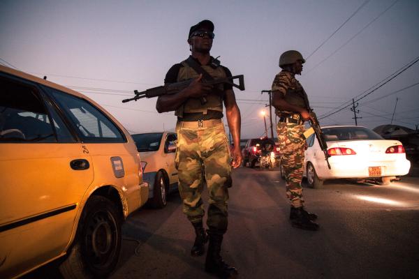 Cameroun anglophone: un conflit oublié, une grave crise humanitaire Cameroun anglophone: un conflit oublié, une grave crise humanitaire