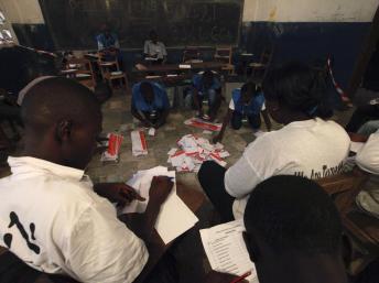 Au Liberia, les électeurs vont devoir retourner voter le 8 novembre