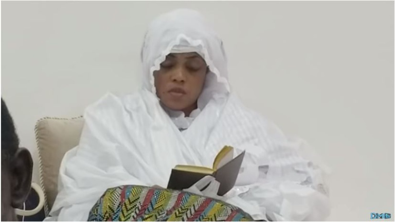 Succession de Cheikh Béthio Thioune : le père de Sokhna Aïda Diallo « intronise » sa fille Succession de Cheikh Béthio Thioune : le père de Sokhna Aïda Diallo « intronise » sa fille