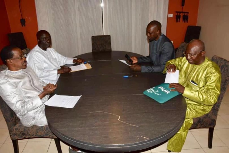 Dialogue national: Idy, Sonko, Madické et Issa Sall acceptent la main tendue de Macky Dialogue national: Idy, Sonko, Madické et Issa Sall acceptent la main tendue de Macky