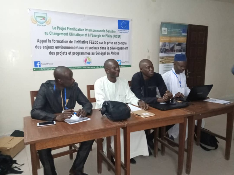 Prise en compte des enjeux environnementaux : 41 jeunes bénéficient d’une formation initiée par la FEEDD Prise en compte des enjeux environnementaux : 41 jeunes bénéficient d’une formation initiée par la FEEDD