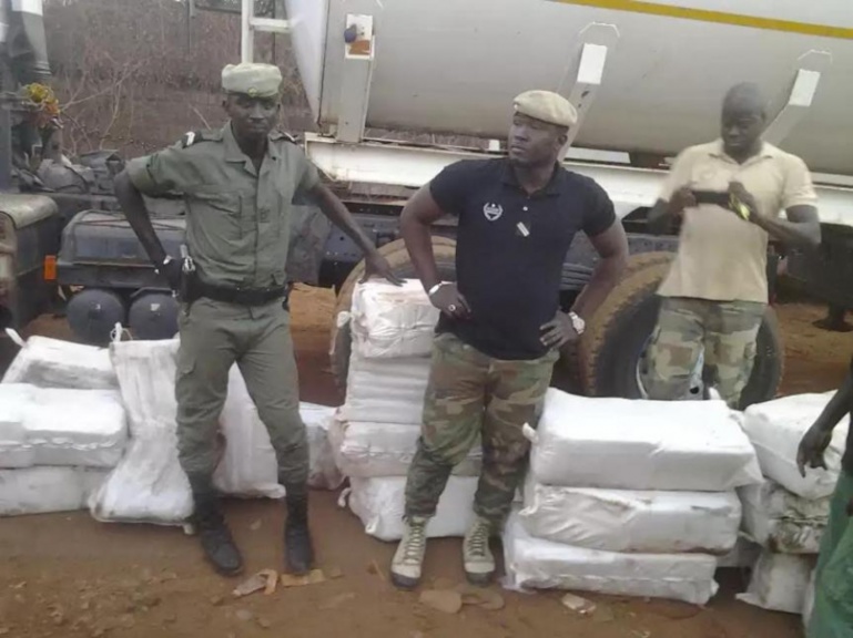 356 kilogrammes de chanvre indien saisis à Gossas par les Douaniers 356 kilogrammes de chanvre indien saisis à Gossas par les Douaniers