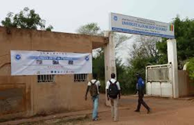 ​Attaque à main armées : des assaillants font irruption à l’Université Alioune Diop de Bambeye
