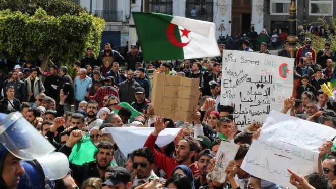En Algérie, aucune candidature déposée pour la présidentielle