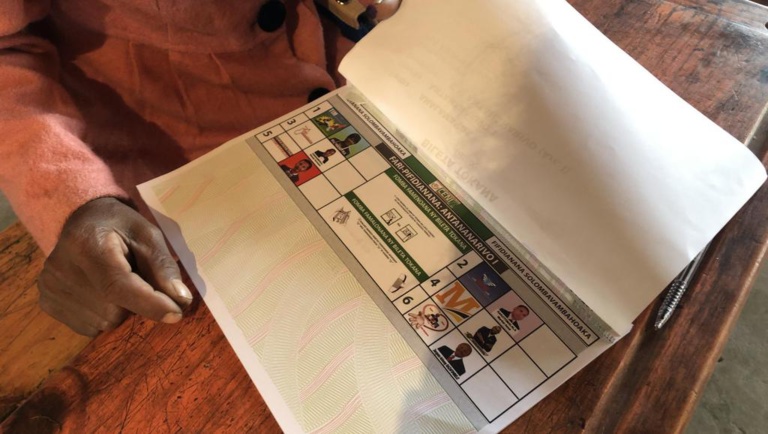 Législatives à Madagascar: à Antananarivo, pas d'affluence dans les bureaux de vote Législatives à Madagascar: à Antananarivo, pas d'affluence dans les bureaux de vote