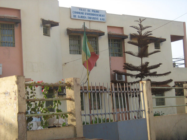 Facture d’électricité salée dans les écoles : Le maire de Djiddah Thiaroye Kao sort le bâton