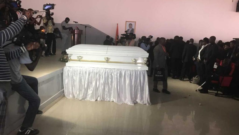 Angola: obsèques publiques pour le chef de l’Unita, Jonas Savimbi