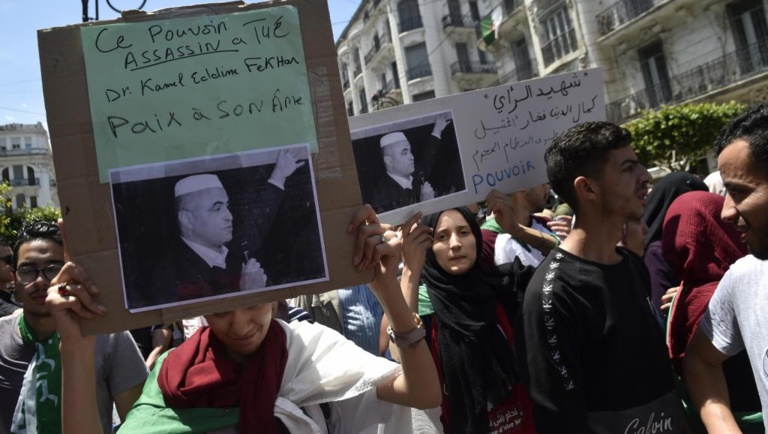 Algérie: le militant Kamel Eddine Fekhar a été inhumé à Alger