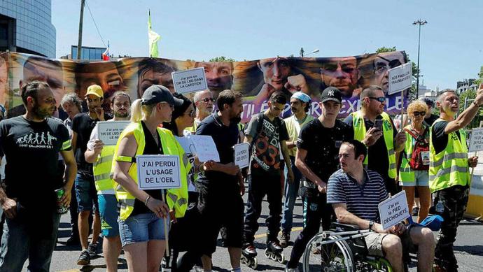Paris : une marche des « mutilés Gilets jaunes » qui « ne lâcheront rien »