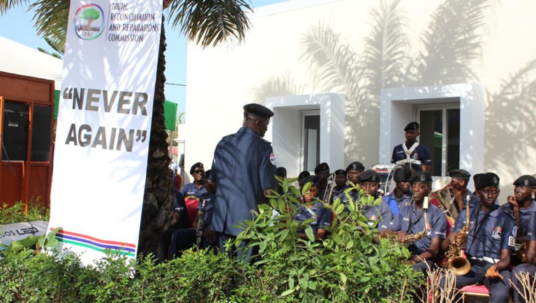 Gambie: reprise des auditions de la Commission vérité et réconciliation Gambie: reprise des auditions de la Commission vérité et réconciliation