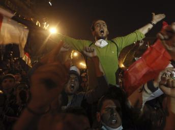 Place Tahrir au Caire, le 22 novembre 2011 au soir. REUTERS/Mohamed Abd El-Ghany
