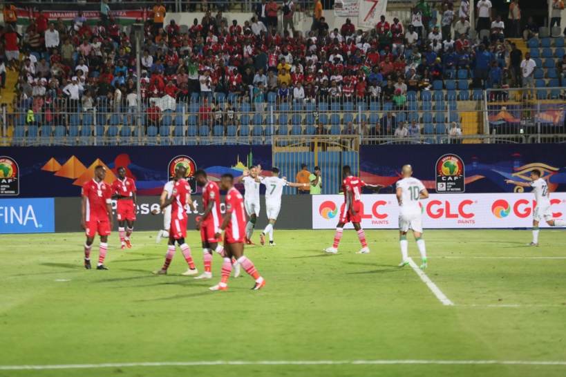 #ALGKEN - L’Algérie s’impose 2-0 et rejoint le Sénégal à la tête du groupe C #ALGKEN - L’Algérie s’impose 2-0 et rejoint le Sénégal à la tête du groupe C
