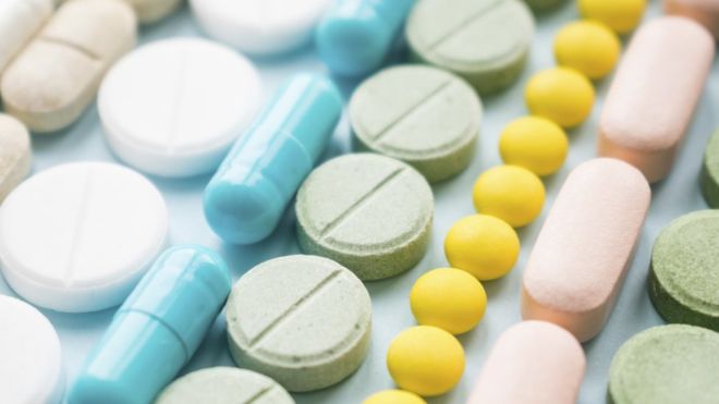 Les pays africains achètent les médicaments "30 fois plus" chers