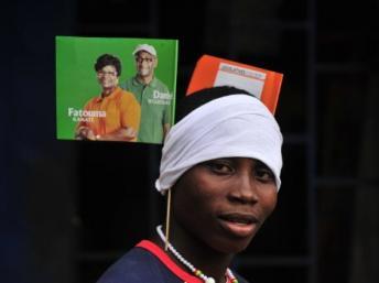 Abidjan, 4 décembre 2011. Plateau Dokoui, en campagne électorale (Rassemblement des républicains et PDCI unis). © AFP / Issouf Sanogo