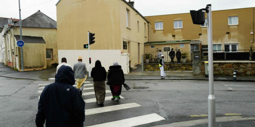 Des tirs devant une mosquée de Brest font deux blessés Des tirs devant une mosquée de Brest font deux blessés