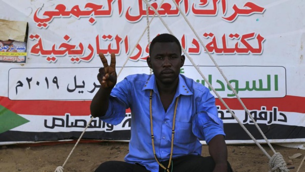 Soudan: la montée en puissance des militaires inquiète le Darfour Soudan: la montée en puissance des militaires inquiète le Darfour