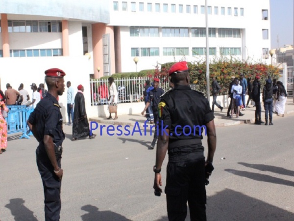 Drogue à l’Ucad: l'étudiant, Alioune Thiam, condamné à 2 ans de prison ferme Drogue à l’Ucad: l'étudiant, Alioune Thiam, condamné à 2 ans de prison ferme