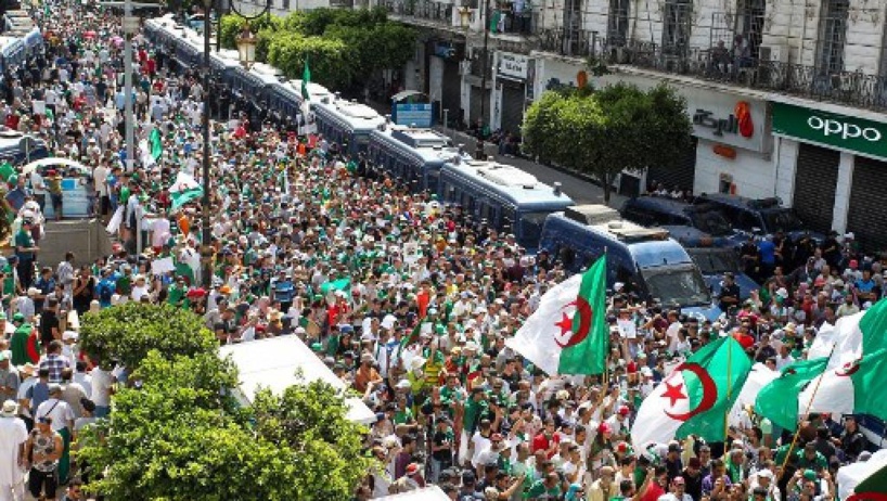 Après l’euphorie de la CAN, Alger retrouve les chants de la contestation