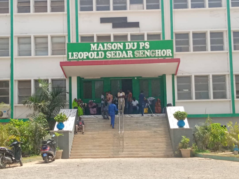 Décès Tanor Dieng: un analyste politique craint un avenir sombre du Parti socialiste Décès Tanor Dieng: un analyste politique craint un avenir sombre du Parti socialiste