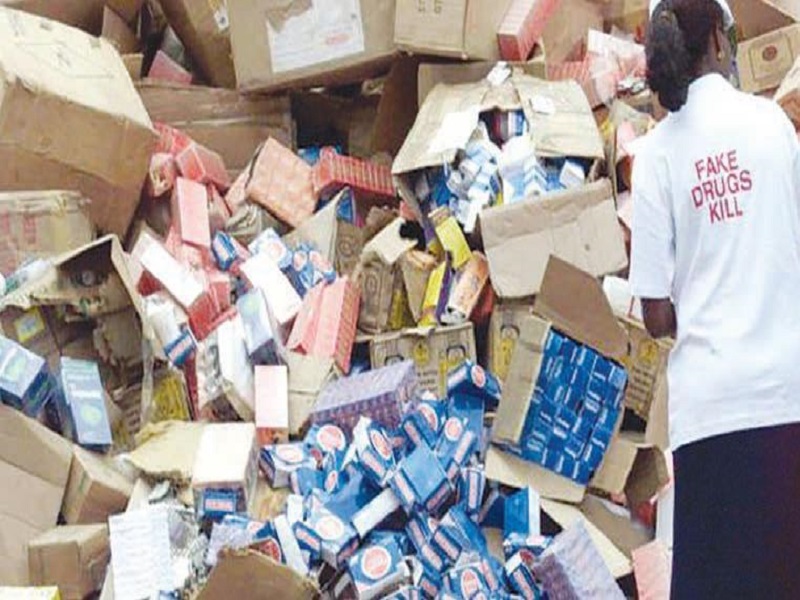 Faux médicaments de Touba Bélel: Un mandat d’arrêt lancé contre Amadou Oury Diallo, gracié en avril dernier