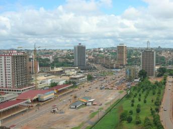 Yaoundé (Cameroun), avenue du 20 mai. © Marion Urban/RFI