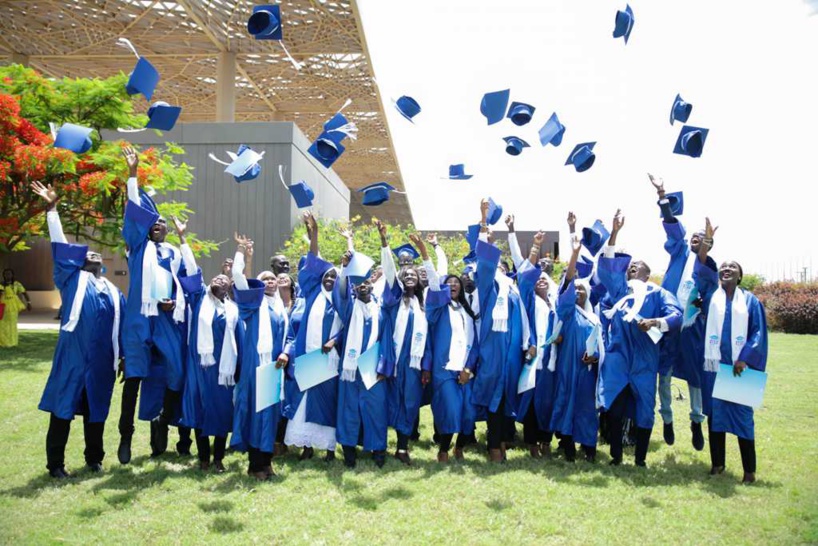 « LAS ACADEMIE » honore ses premiers diplômés « LAS ACADEMIE » honore ses premiers diplômés