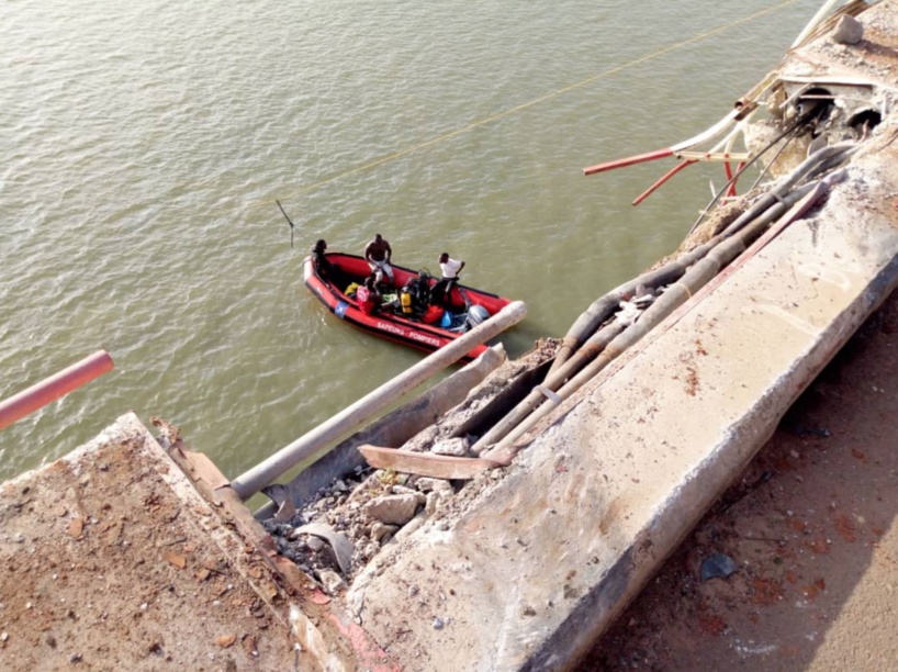 Accident au pont Émile Badiane de Ziguinchor : un mort, deux portés disparus et une personne internée à l’hôpital Accident au pont Émile Badiane de Ziguinchor : un mort, deux portés disparus et une personne internée à l’hôpital